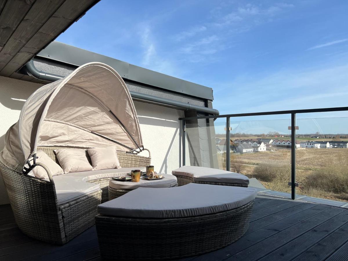 Apartament Premium Ze Zlota Wanna W Sypialni Widok Na Morze Dyskretny Taras Z Lozkiem - Baltyckie Sarbinowo 18 Exterior foto