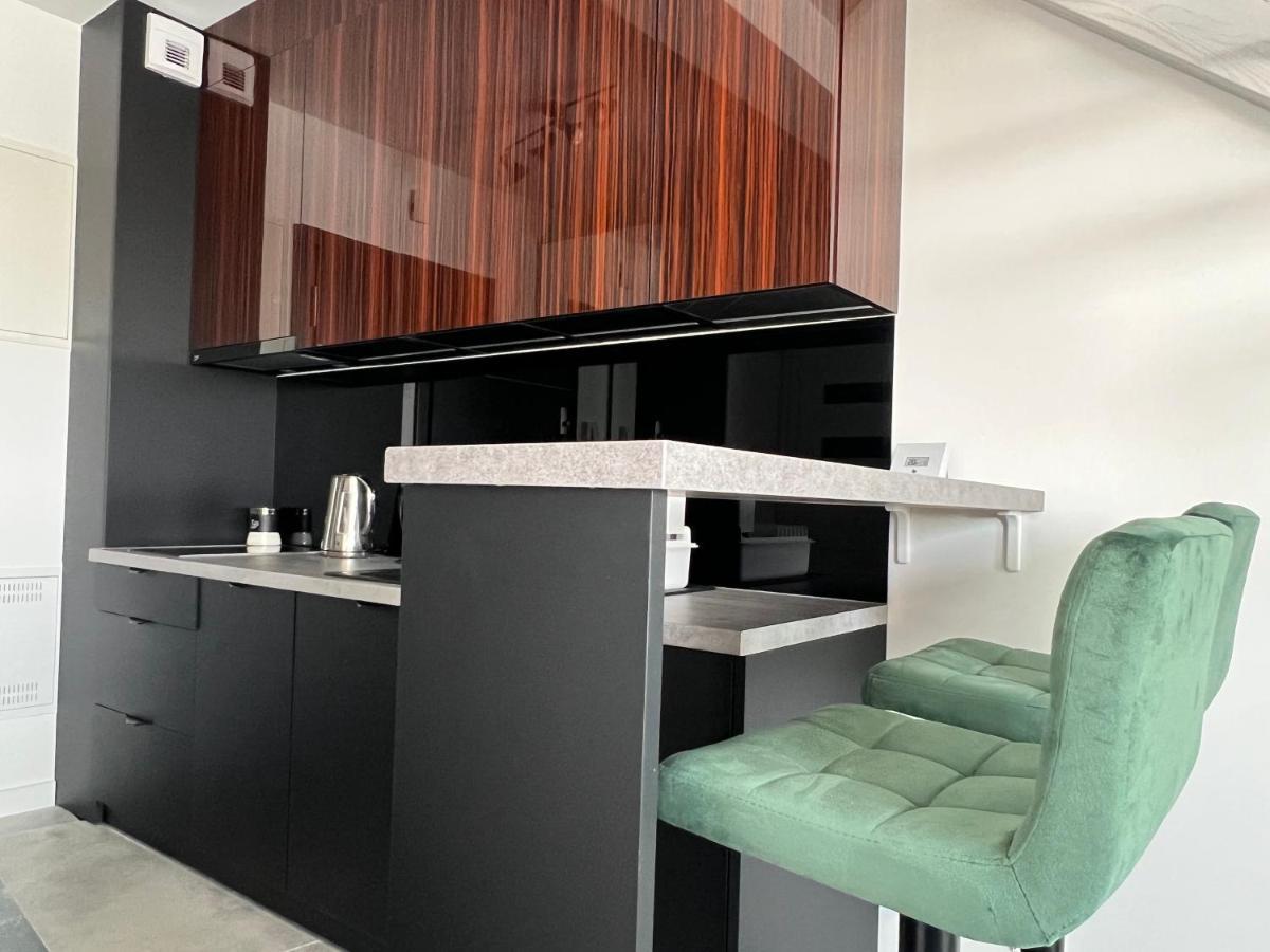 Apartament Premium Ze Zlota Wanna W Sypialni Widok Na Morze Dyskretny Taras Z Lozkiem - Baltyckie Sarbinowo 18 Exterior foto